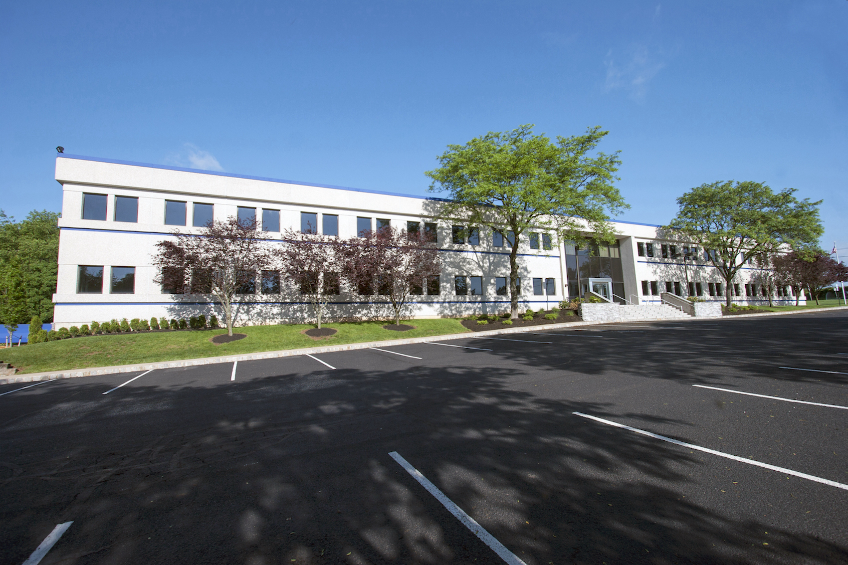 Larken Associates announced a lease with Somerville Family Eyecare for 1,170 square feet of office/medical space at Raritan Valley Professional Center located at 575 Route 28 in Raritan on June 29, 2022.
