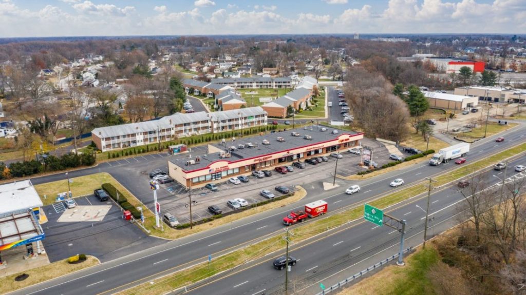 Singas Famous Pizza is joining the roster at Singas Famous Pizza in Marlton, Vantage Commercial announced June 30, 2022.