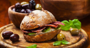 Salami sandwich