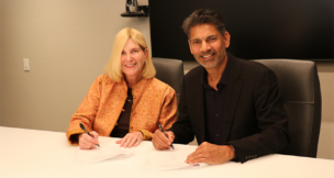 From left, New Jersey Hospital Association President and CEO Cathy Bennett and Jade Global CEO Karan Yaramada formalize a strategic alliance between the two organizations in 2026. PROVIDED BY NEW JERSEY HOSPITAL ASSOCIATION